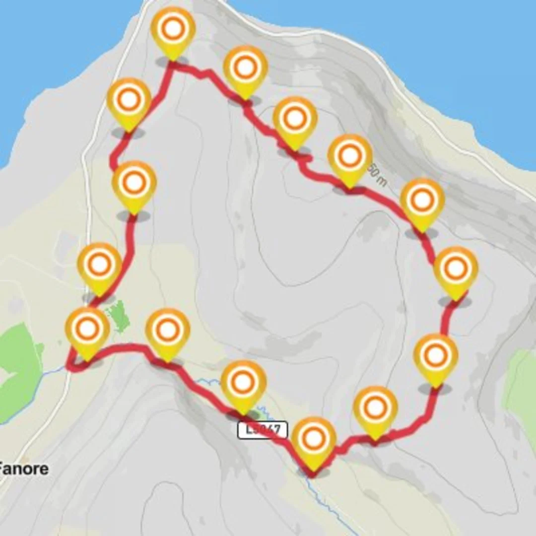 An image depicting the trail Blackhead 12k loop and its surrounding area.