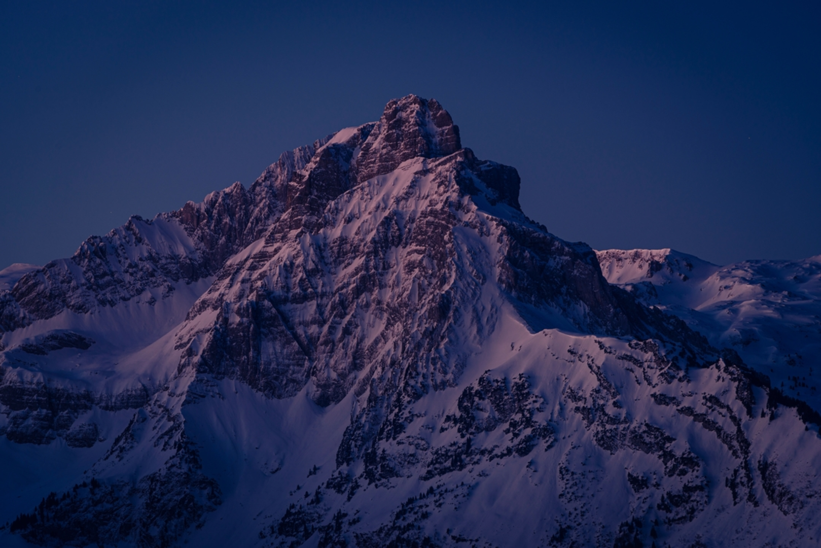 An image depicting the trail Habergschwänd - Naturfreundehaus Trail and its surrounding area.