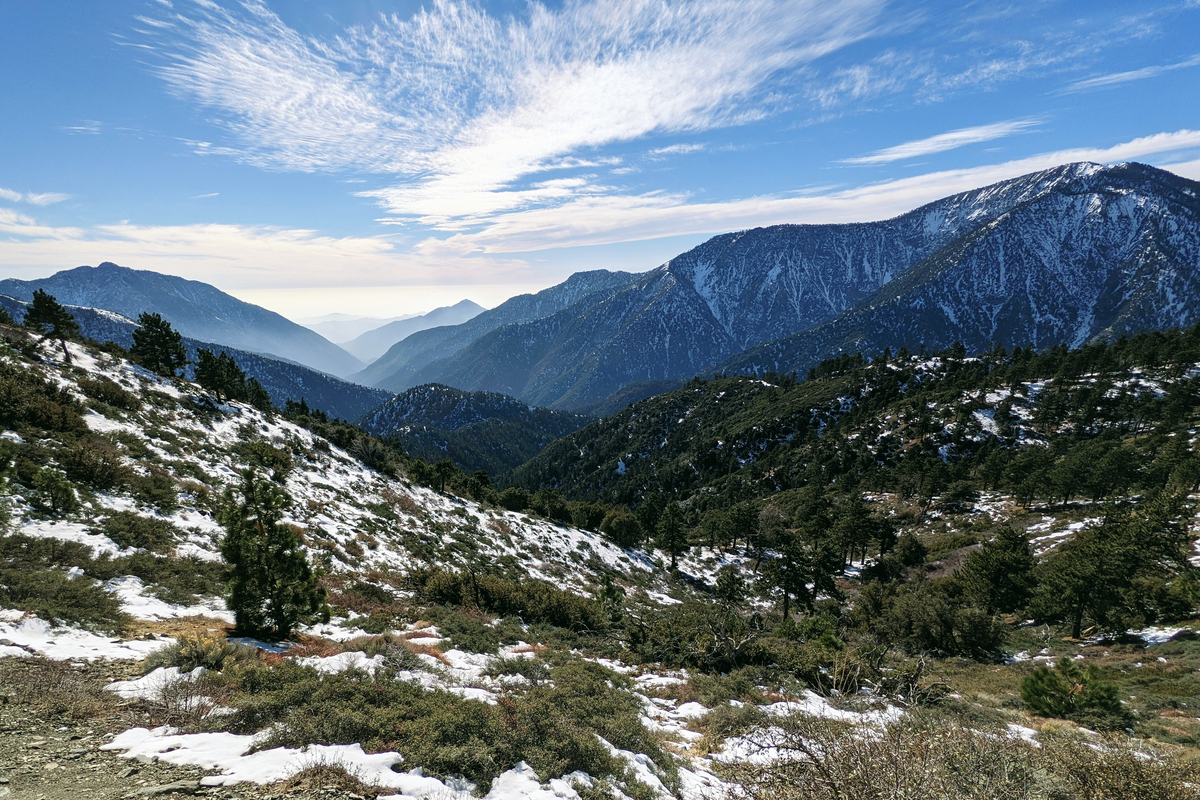 Mount Burnham and Mount Baden-Powell via Silver Moccasin Trail