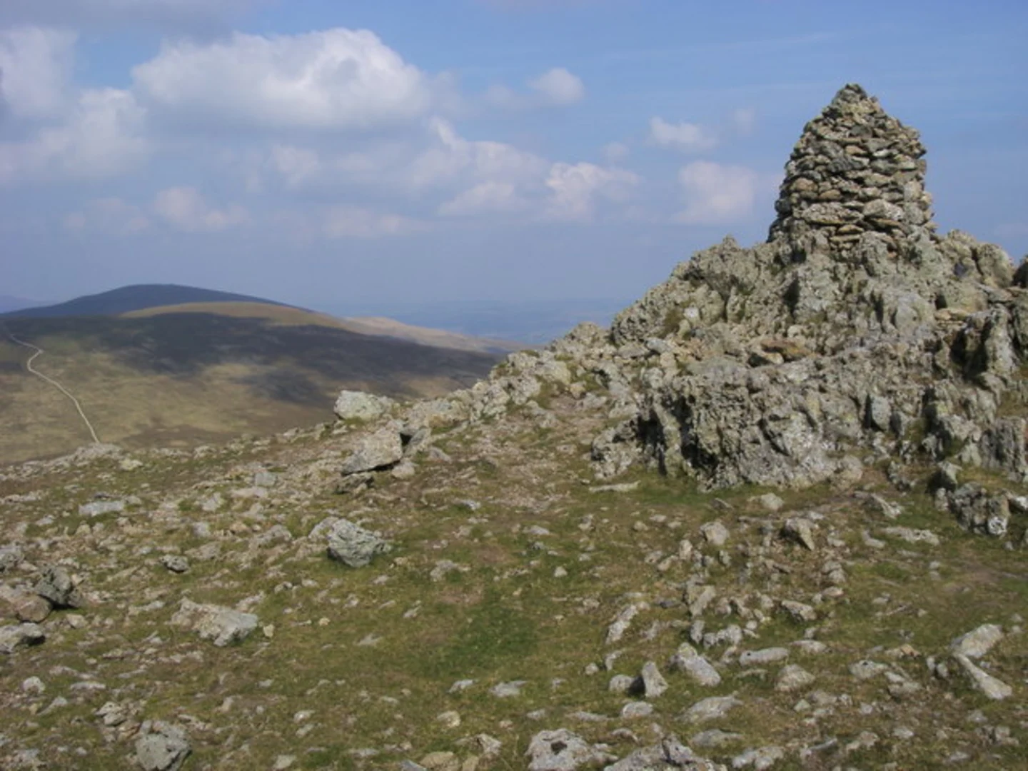 An image depicting the trail Stybeck Waterfall, White Side, Stybarrow Dodd and Watson Dodd Loop and its surrounding area.