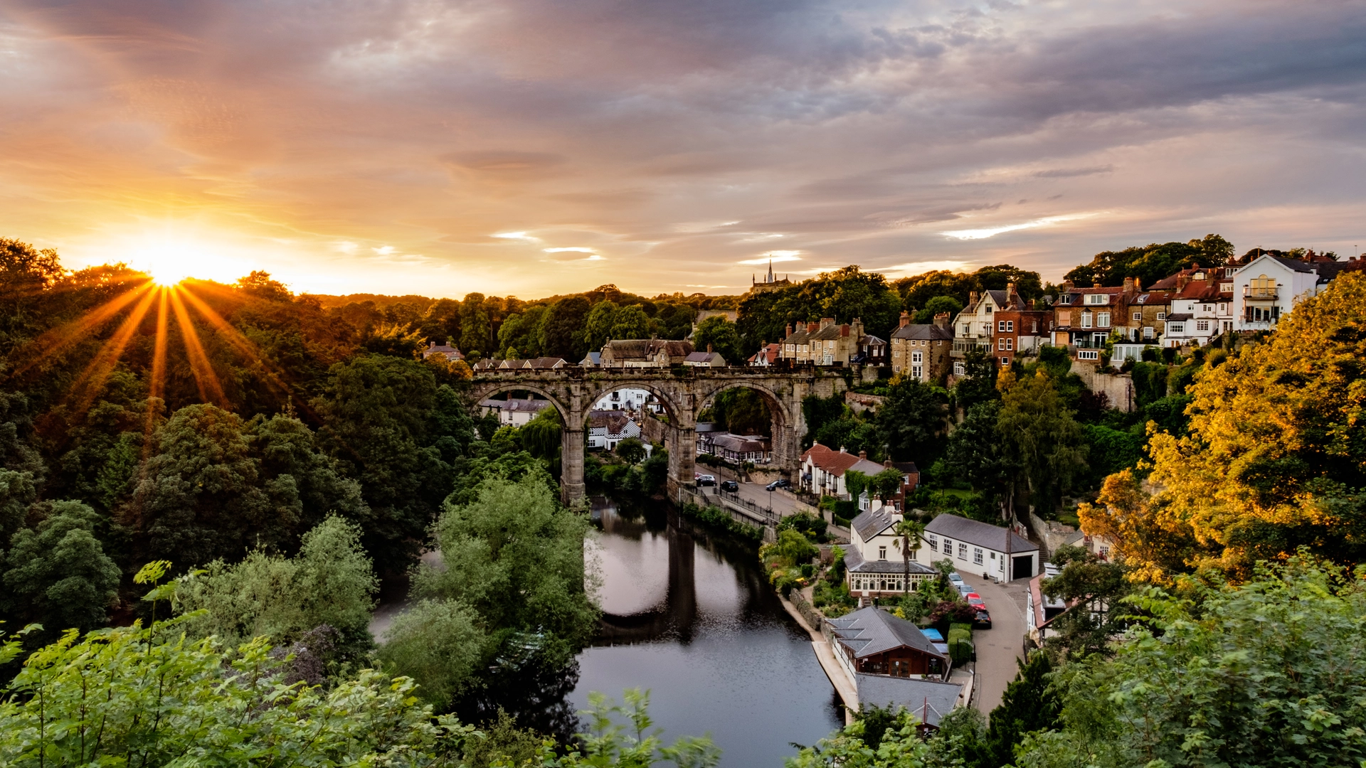 An image depicting the trail Knaresborough Round and its surrounding area.