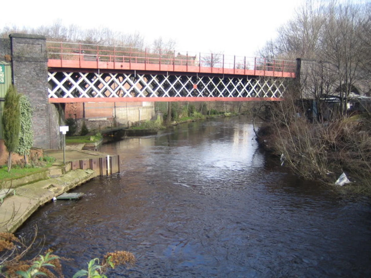River Don via Five Weirs Walk