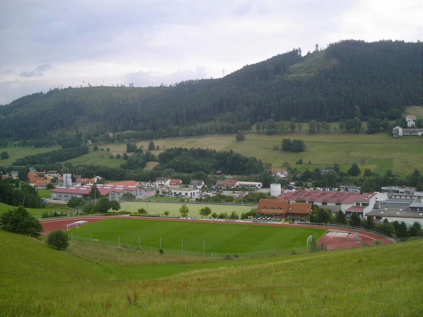 An image depicting the trail Sankenbachsee via Baiersbronn and Endriss Weg and its surrounding area.