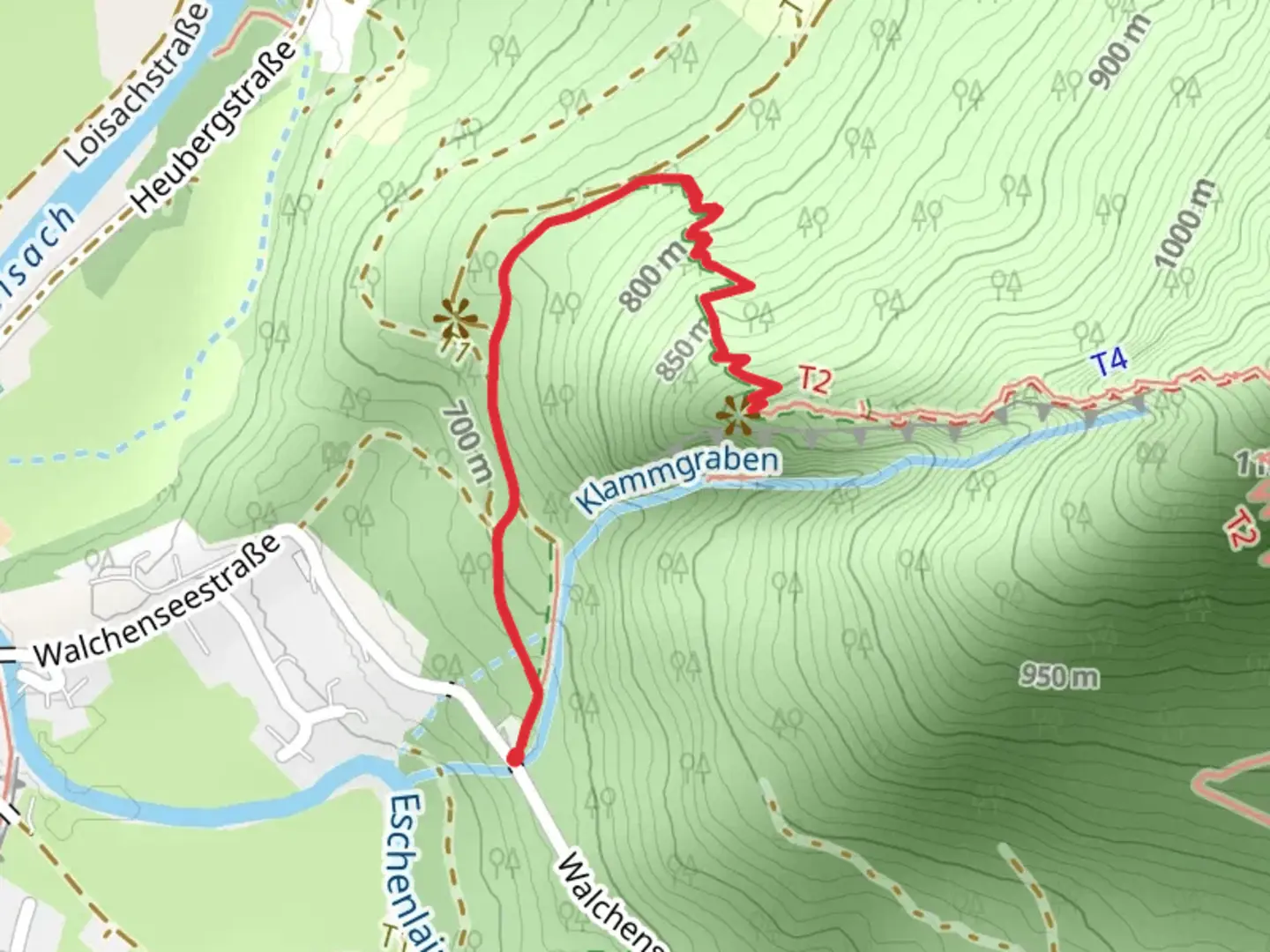 An image depicting the trail Heldenkreuz and its surrounding area.