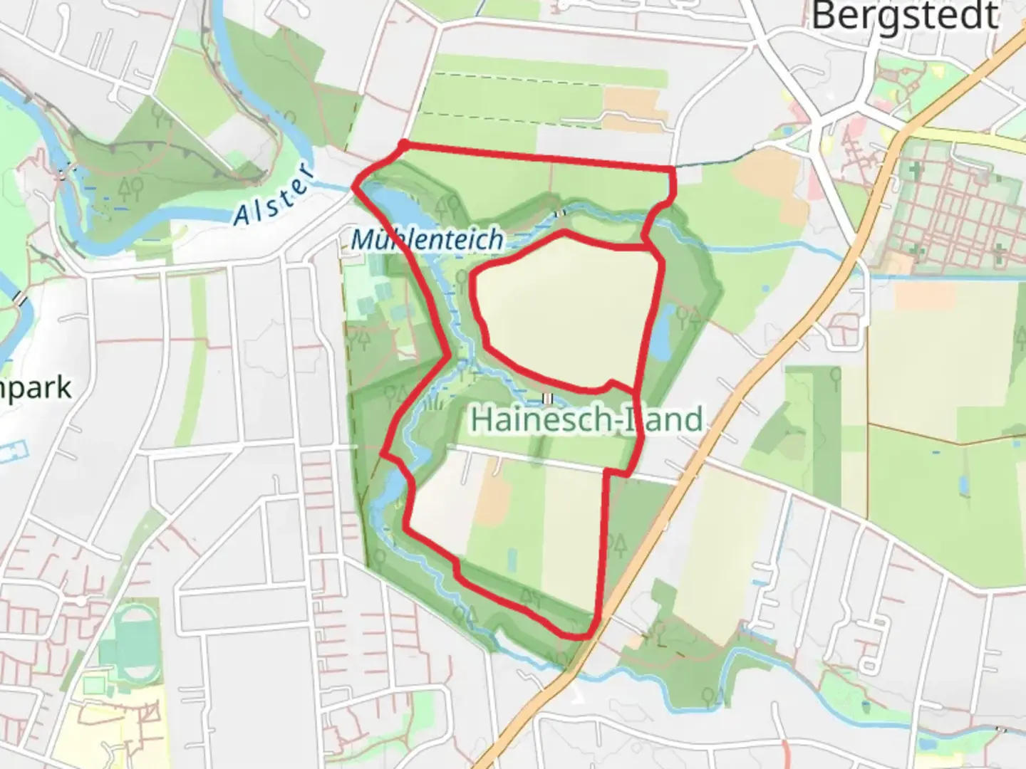 An image depicting the trail Mühlenteich and Ilandteich via Volksdorf Poppenbueettel and its surrounding area.