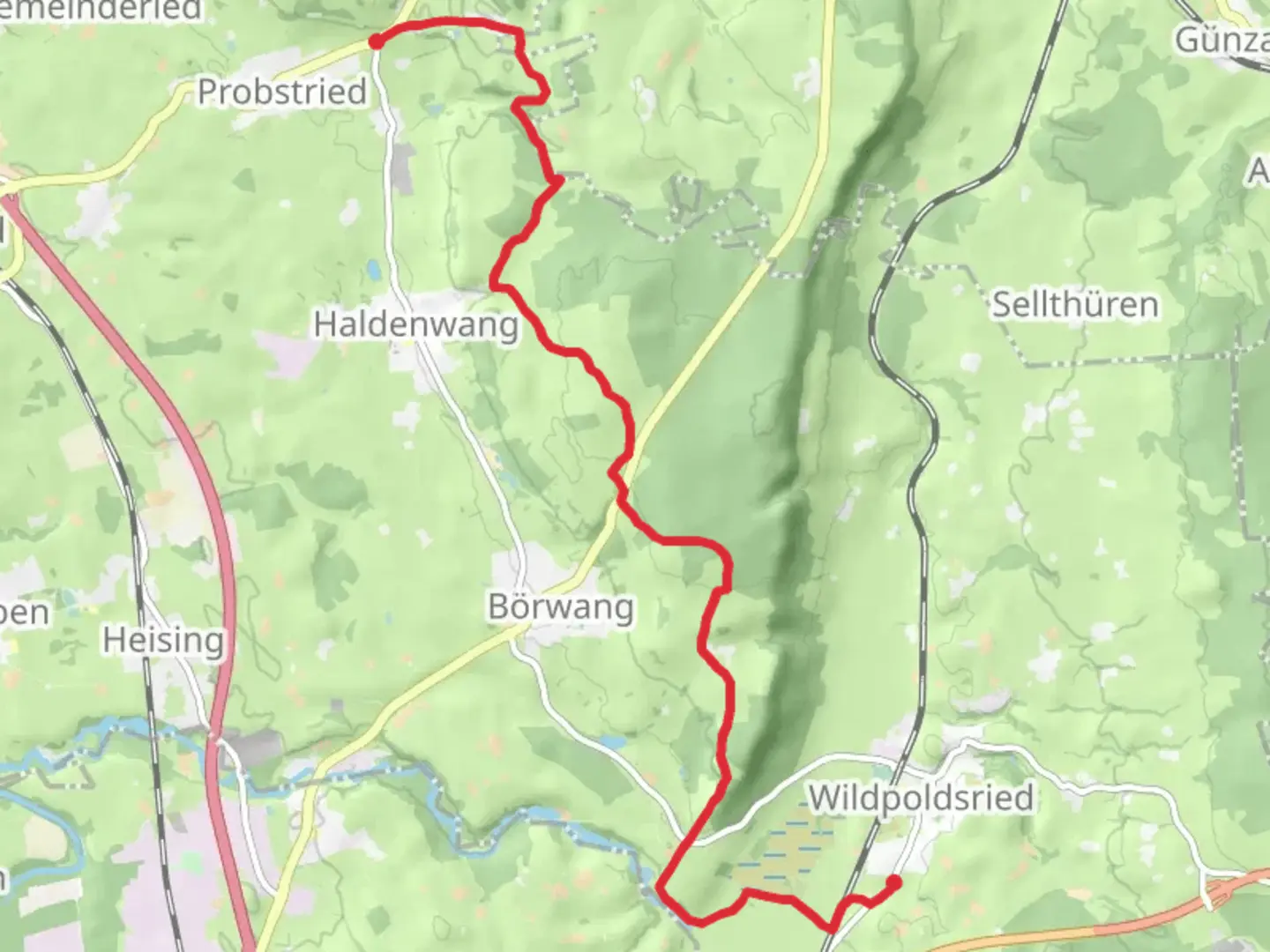 An image depicting the trail Wildpoldsried to Pfaffenhofen via Bergstrasse and its surrounding area.