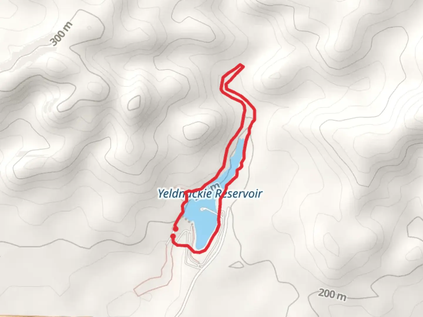 An image depicting the trail Yeldulknie Weir and Reservoir Trail and its surrounding area.