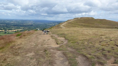 An image depicting the trail Herefordshire Beacon, Millennium Hill and Tinker's Hill via Three Choirs Way and its surrounding area.