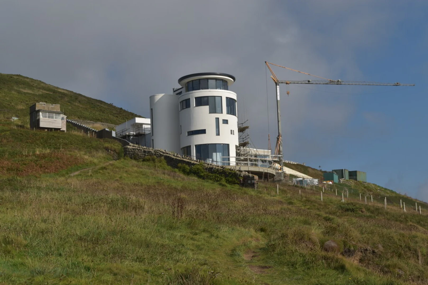 An image depicting the trail Croyde Loop via SWCP and its surrounding area.