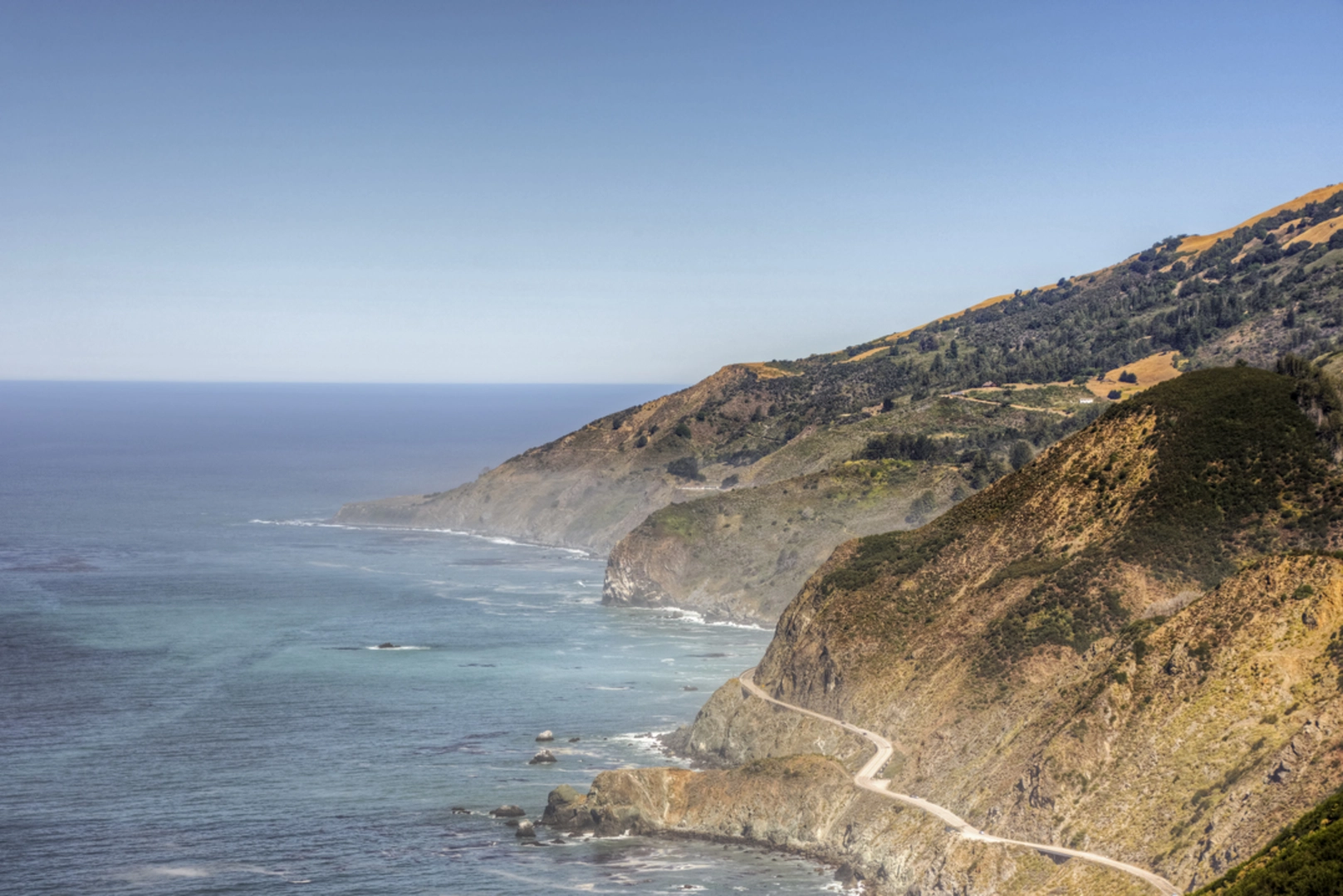 An image depicting the trail Kirk Creek Trail and its surrounding area.