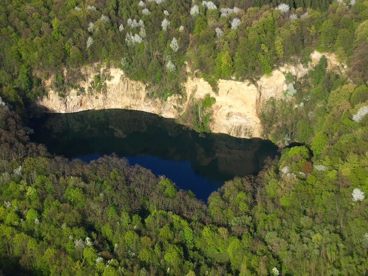 Dornheckensee Blauer See, Paffelsberg and Rockesberg Loop