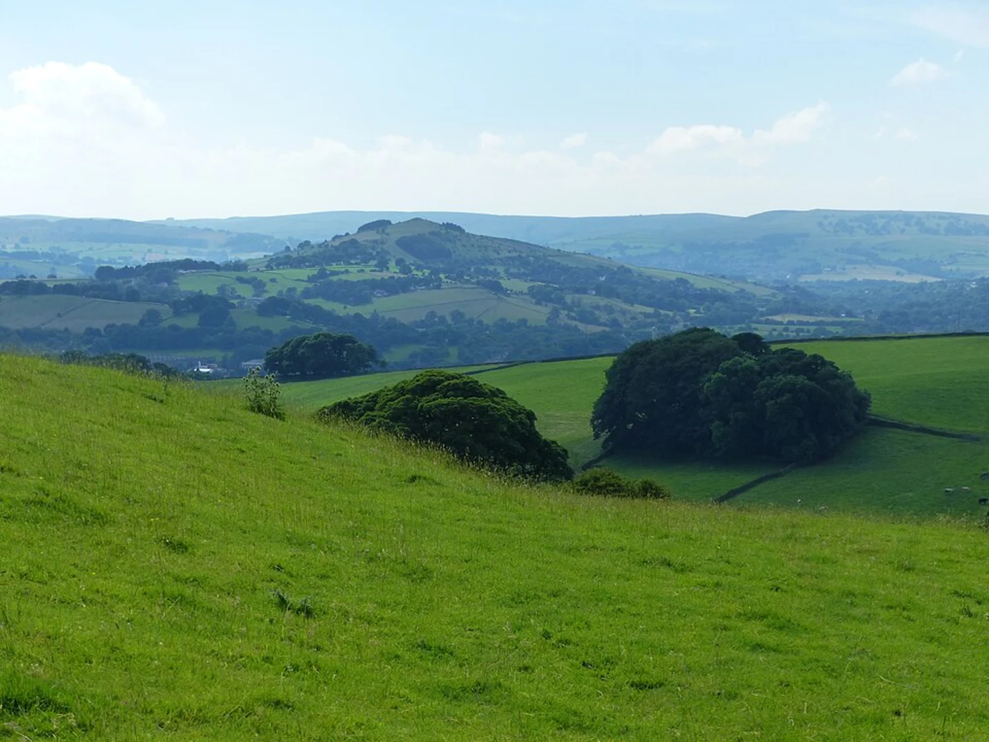 An image depicting the trail Buxworth - Whaley Bridge and Tunstead Milton Loop via Combs Reservoir and its surrounding area.