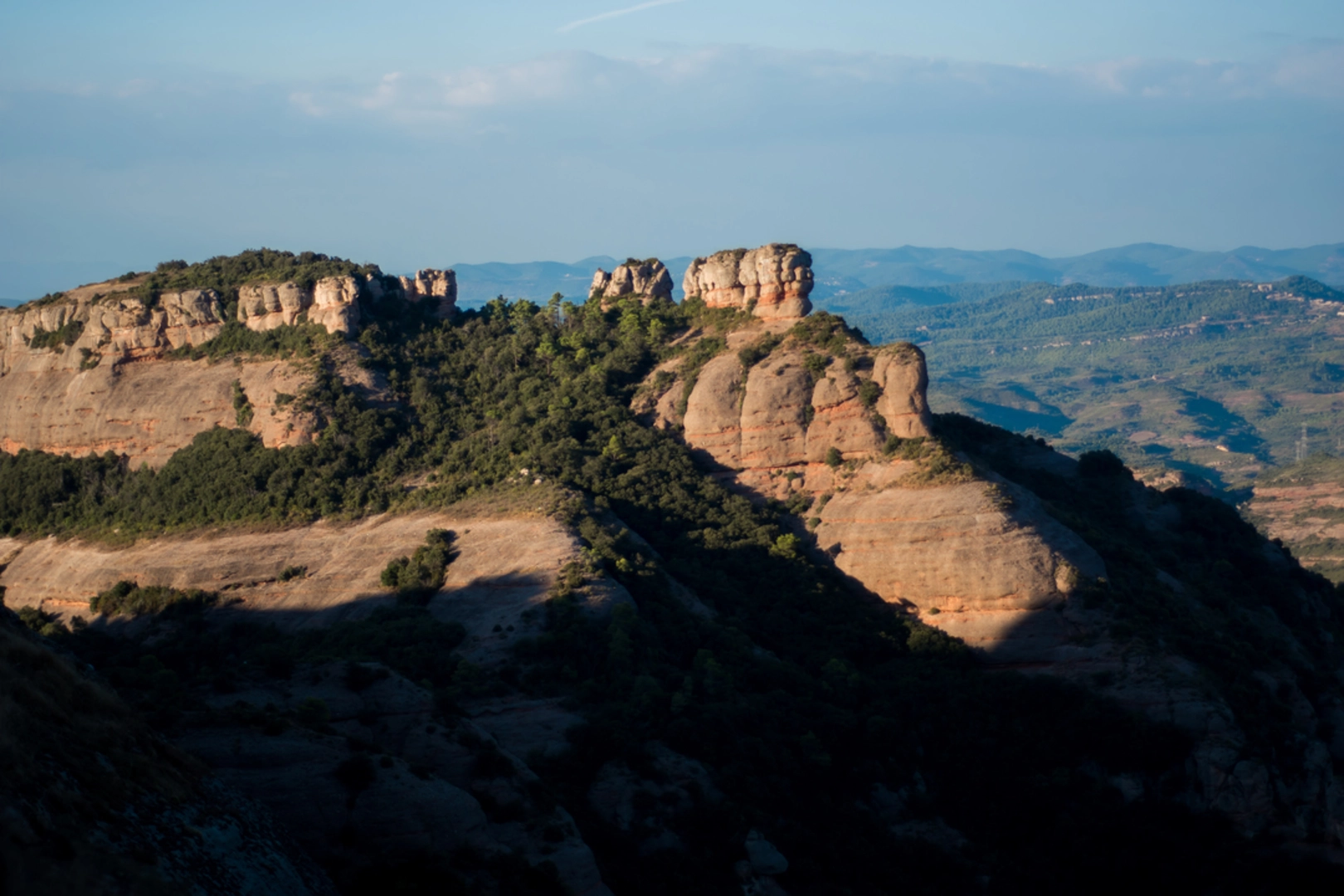 An image depicting the trail Egara Circular Path PR C 13 and its surrounding area.