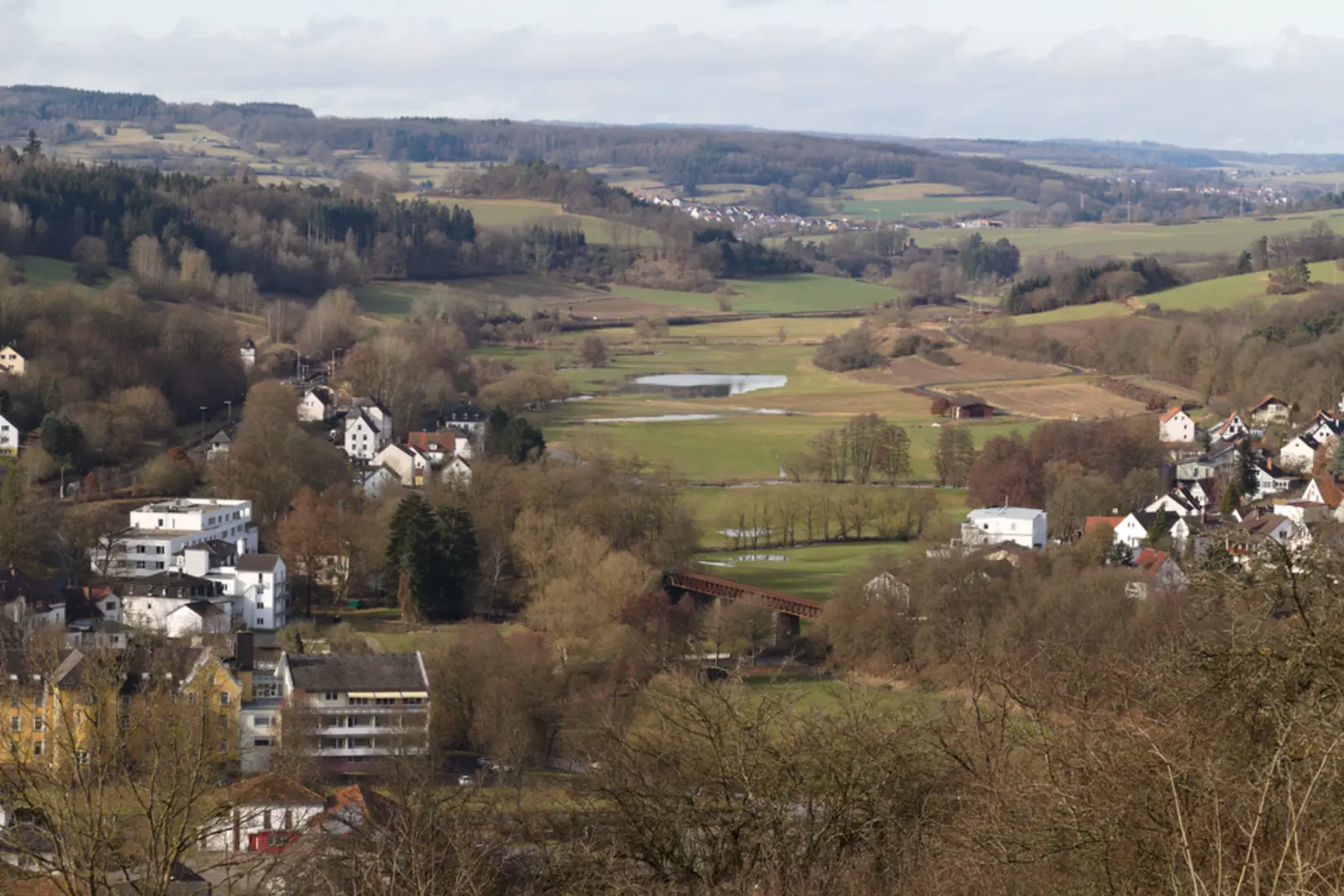 An image depicting the trail Bad Salzschlirf Rundweg and its surrounding area.