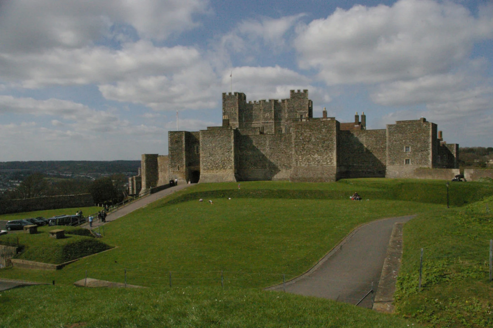 An image depicting the trail Dover Castle Loop and its surrounding area.