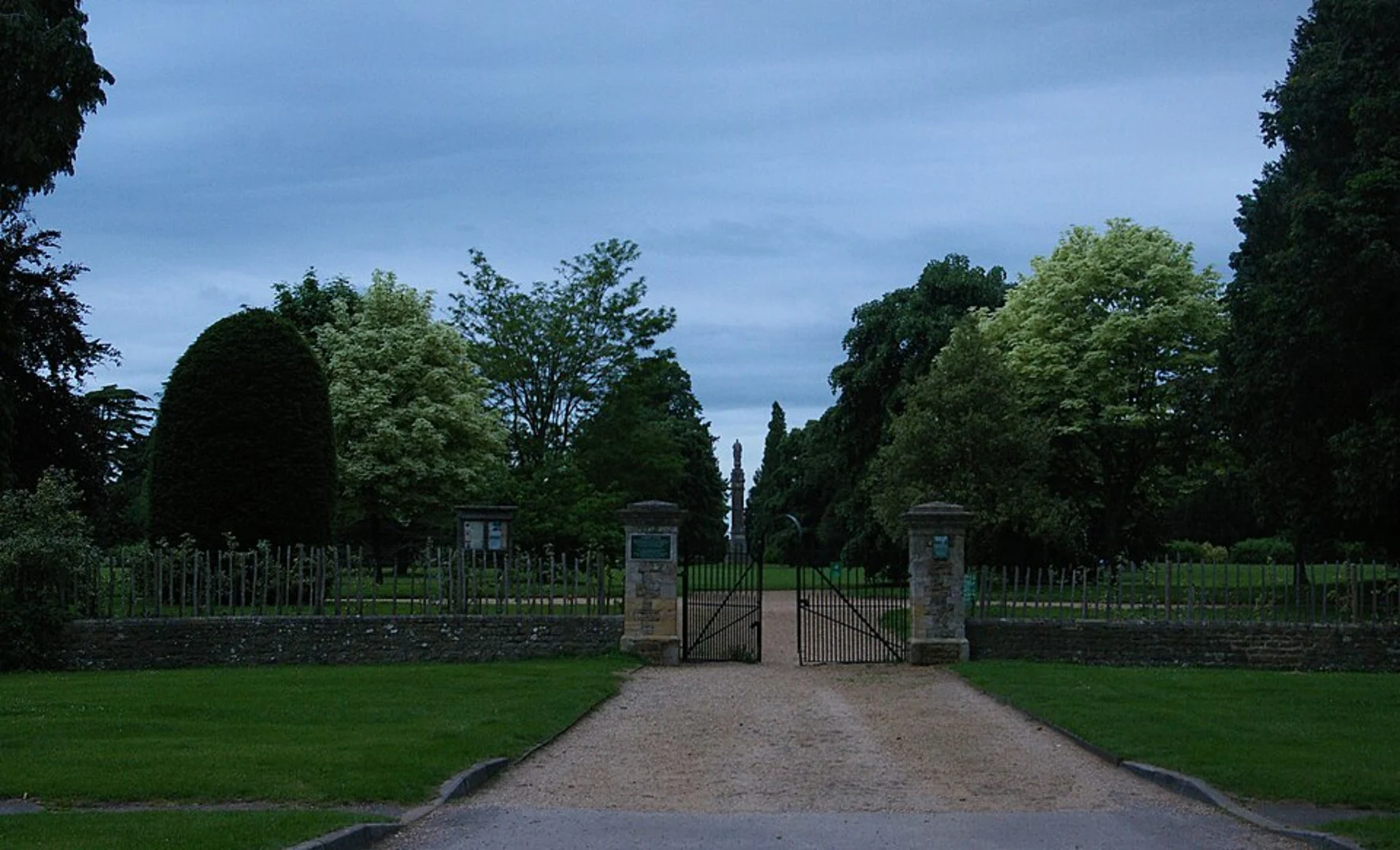 An image depicting the trail Abbey Gardens, Albert Park and Boxhill Wood Loop and its surrounding area.