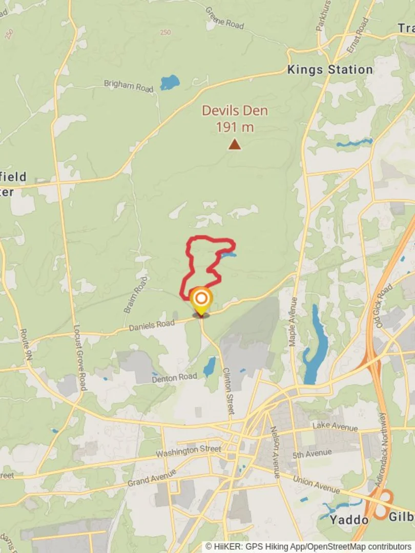 An image depicting the trail Carriage Trail Loop and its surrounding area.