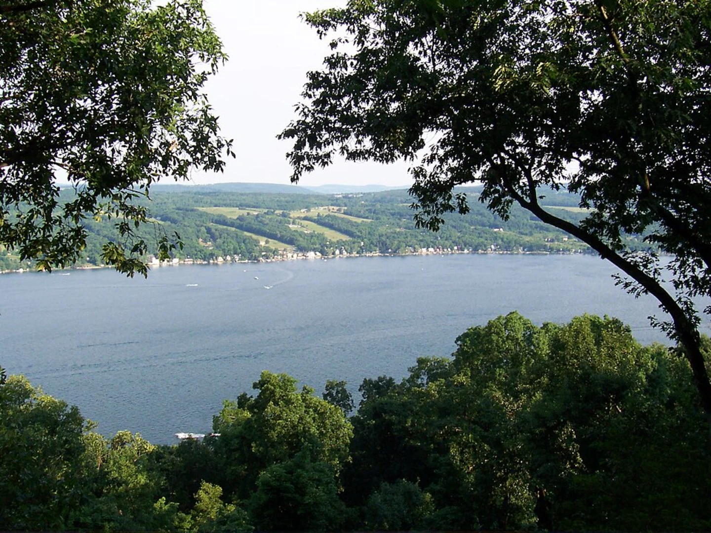 An image depicting the trail Keuka Lake Outlet Trail and its surrounding area.