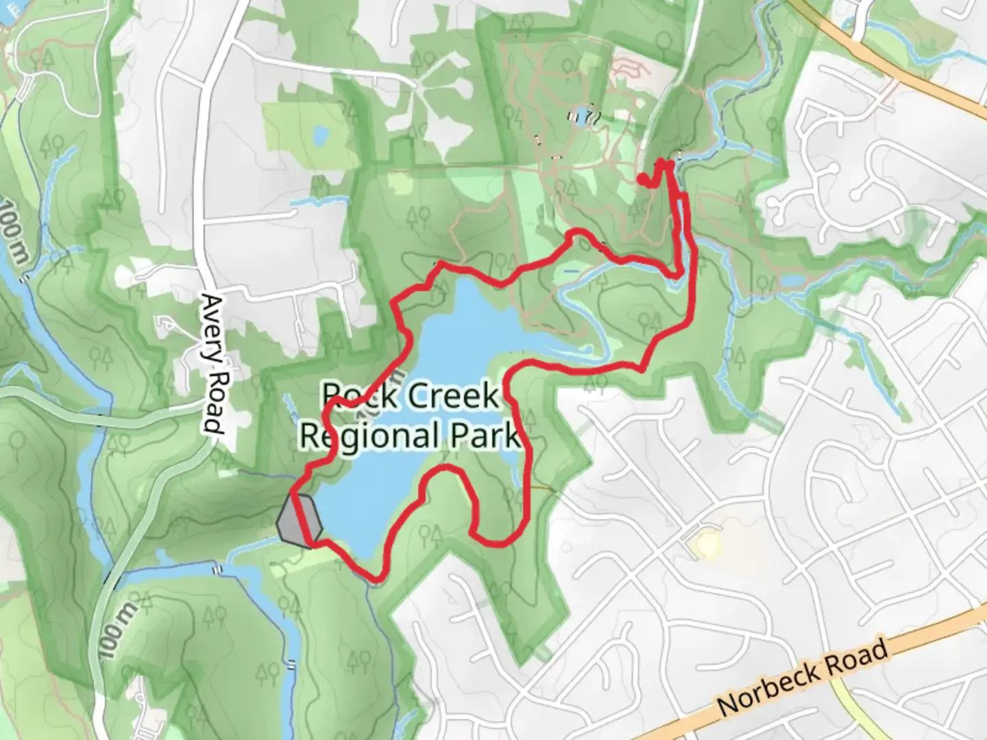 An image depicting the trail Lake Bernard Frank Loop and its surrounding area.