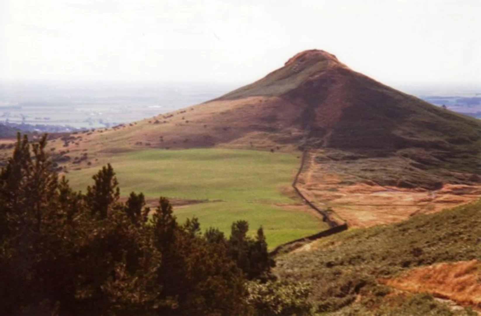 An image depicting the trail Roseberry Topping Loop and its surrounding area.