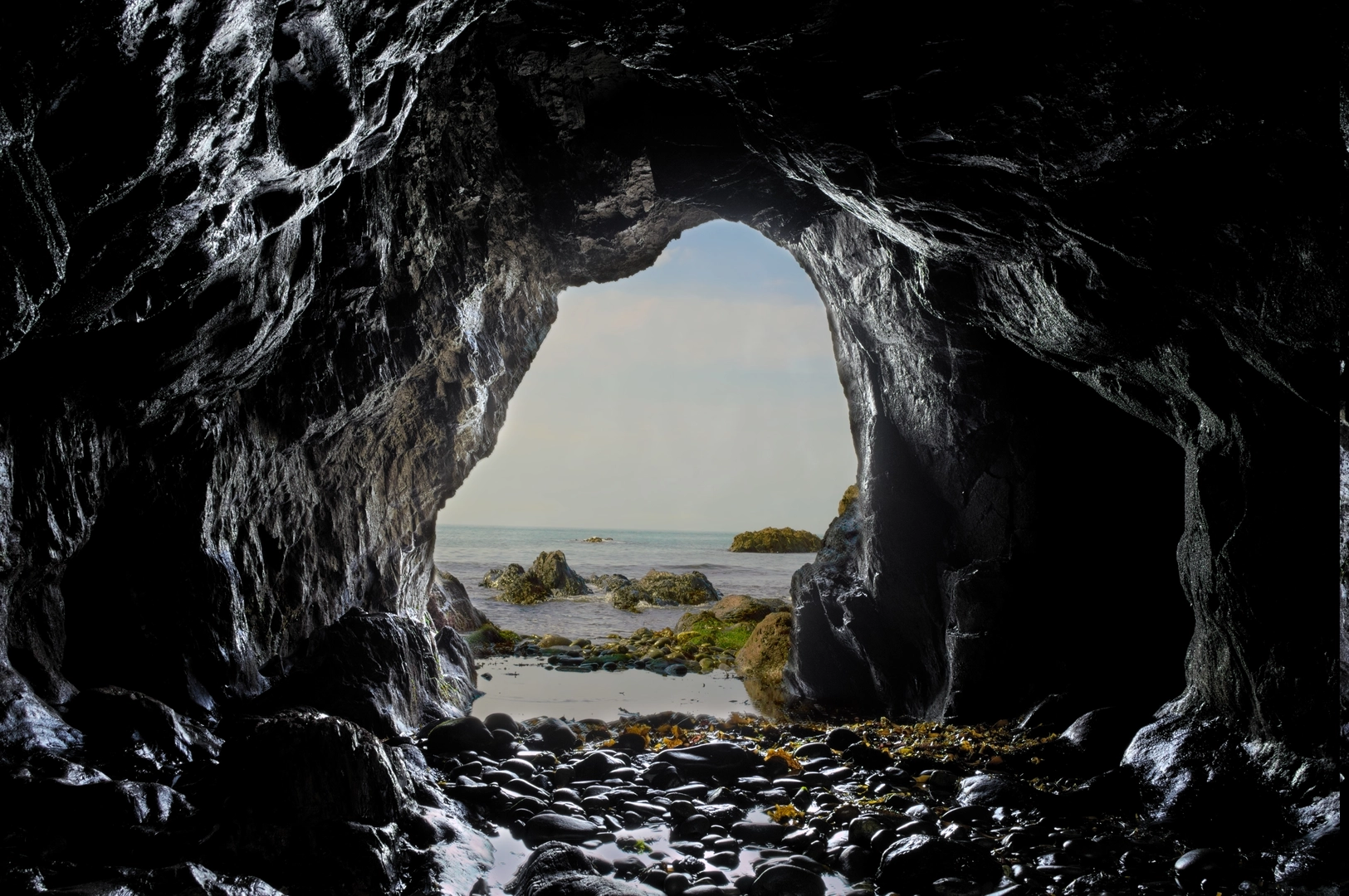 An image depicting the trail Trefin Inland and its surrounding area.