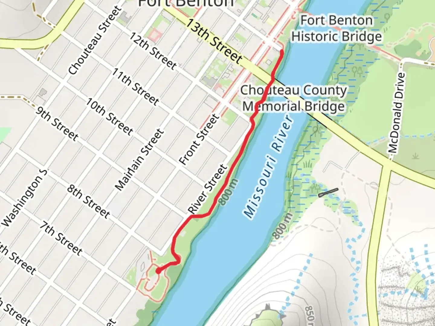 An image depicting the trail Missouri River Walk and its surrounding area.