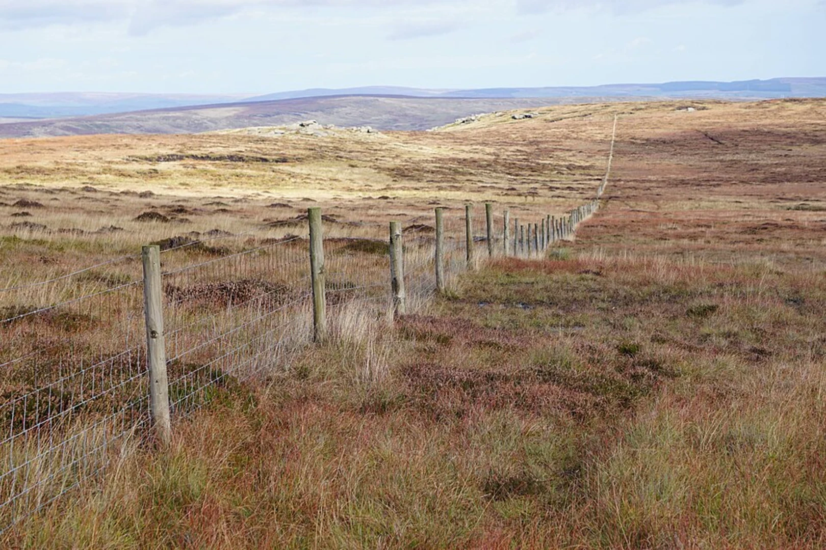 An image depicting the trail Boulsworth Hill, Bedding Hill Moor and Flake Hill Moor Loop and its surrounding area.