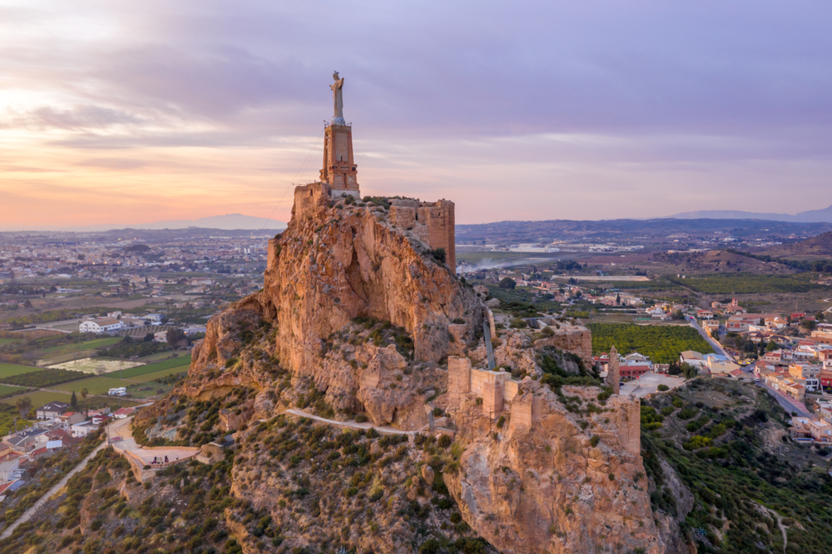 An image depicting the trail Path of the Castles of Monteagudo PR MU 37 and its surrounding area.