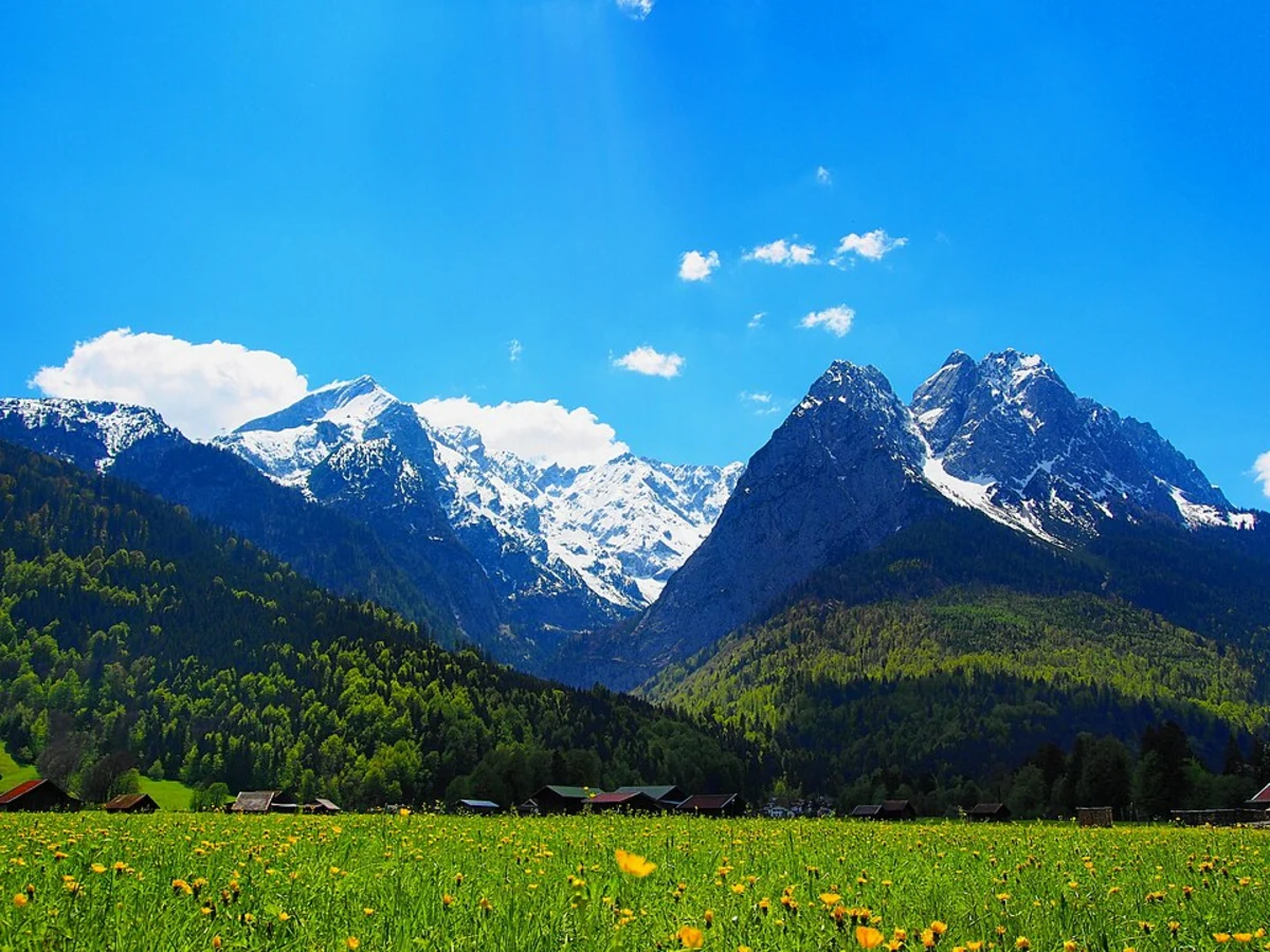 Alpspitze and Tunnelfenster Loop