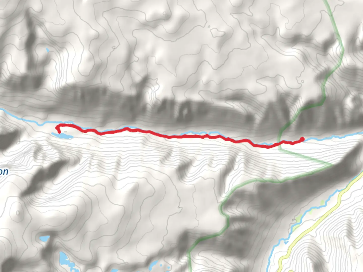 An image depicting the trail Lost Lake via Lake Fork Trail and its surrounding area.