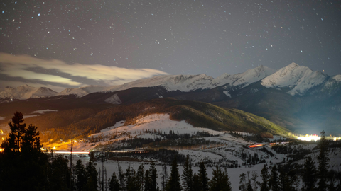 An image depicting the trail Peaks Trail via Breckenridge and its surrounding area.