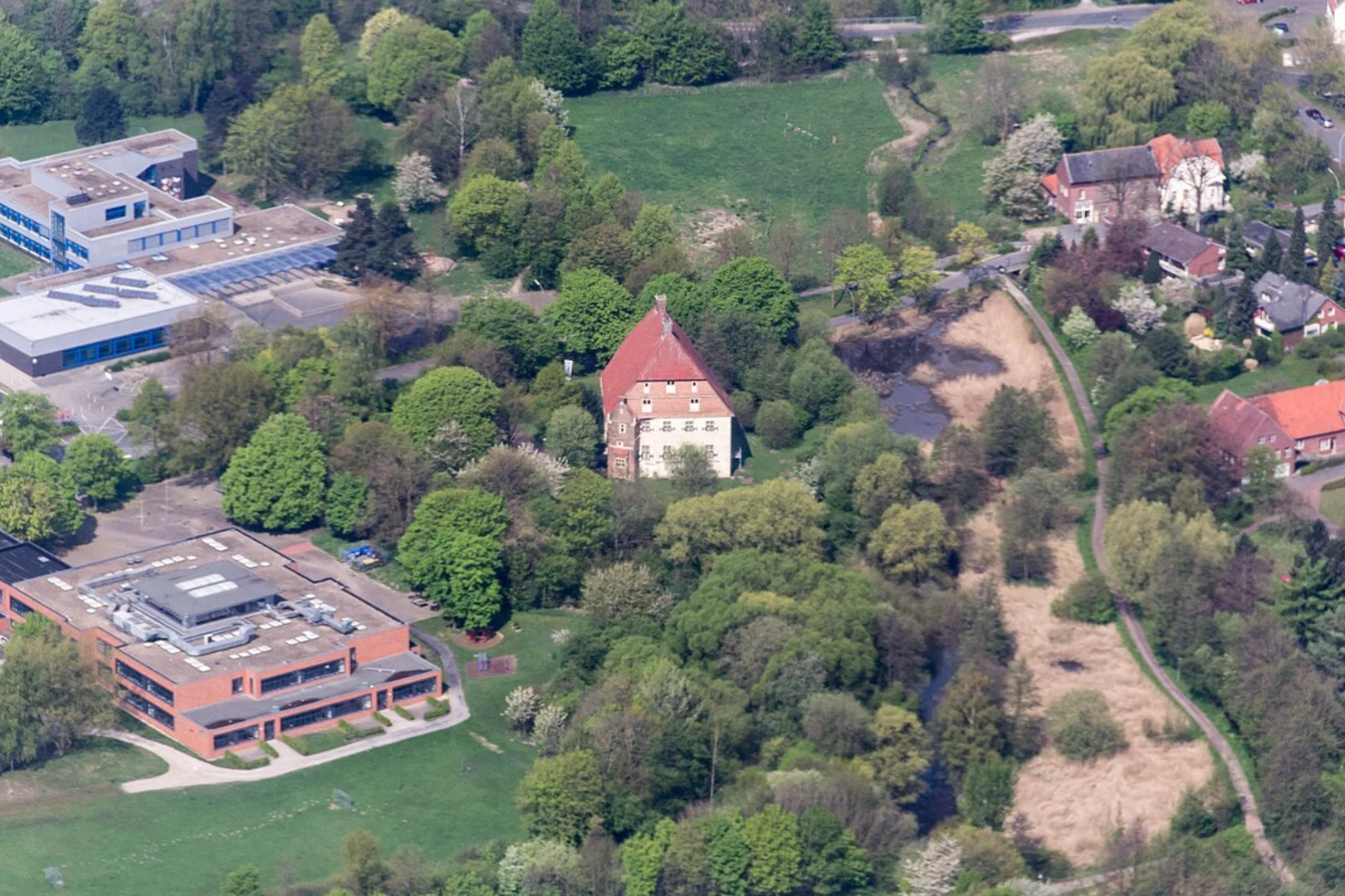 An image depicting the trail Billerbeck Rundweg and its surrounding area.