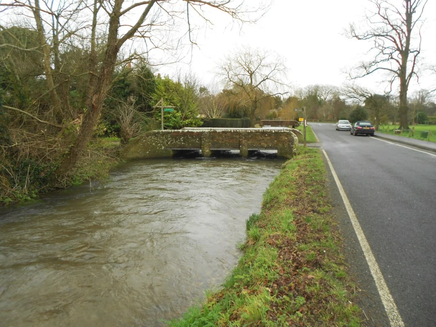 An image depicting the trail Centurion Way in Lavant Country Park and its surrounding area.