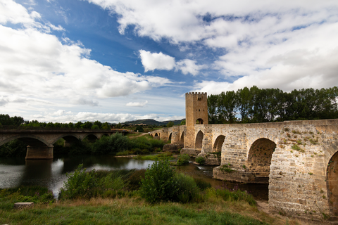 An image depicting the trail Following the Ebro PR BU 64 and its surrounding area.