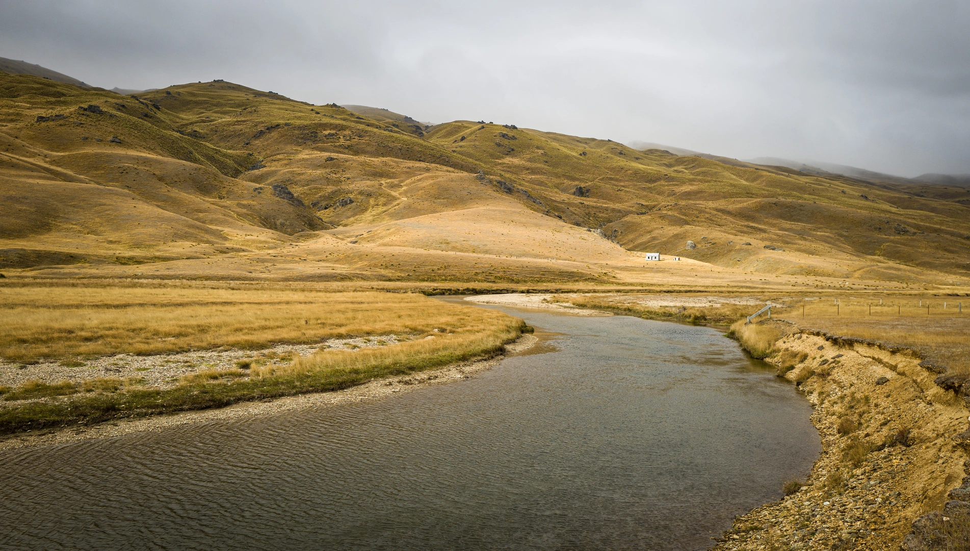An image depicting the trail Dark Elliots Track and its surrounding area.