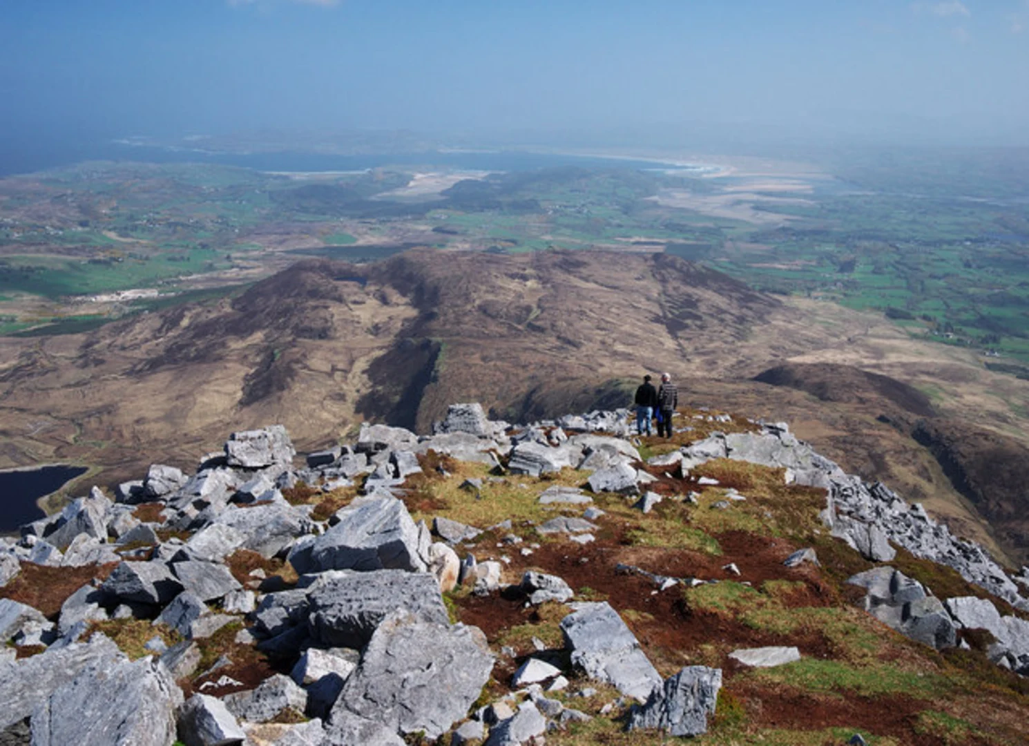 An image depicting the trail Muckish via the Miner's path and its surrounding area.