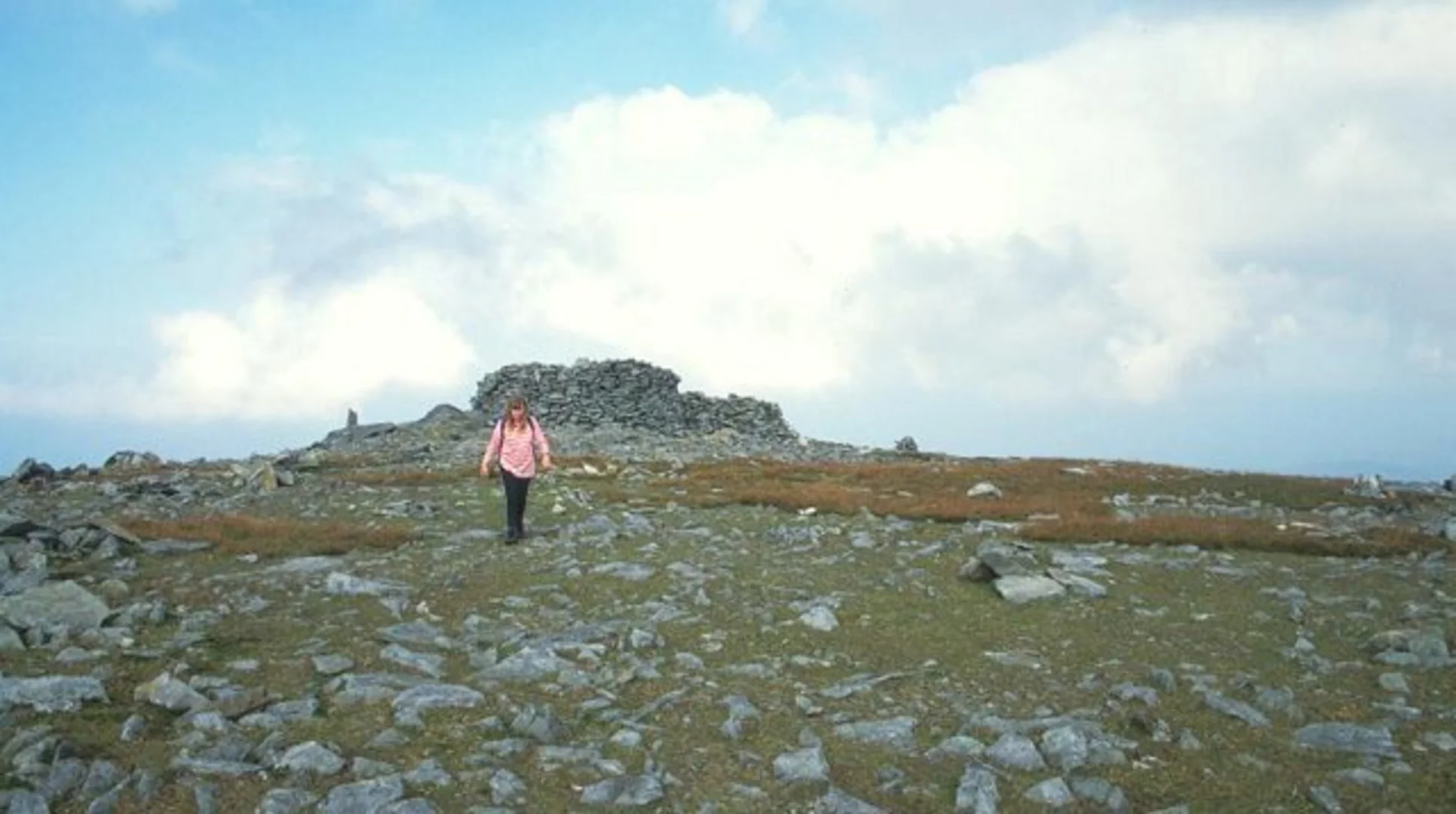 An image depicting the trail Slieve Snaght and Slieve Main from Lake Turk and its surrounding area.