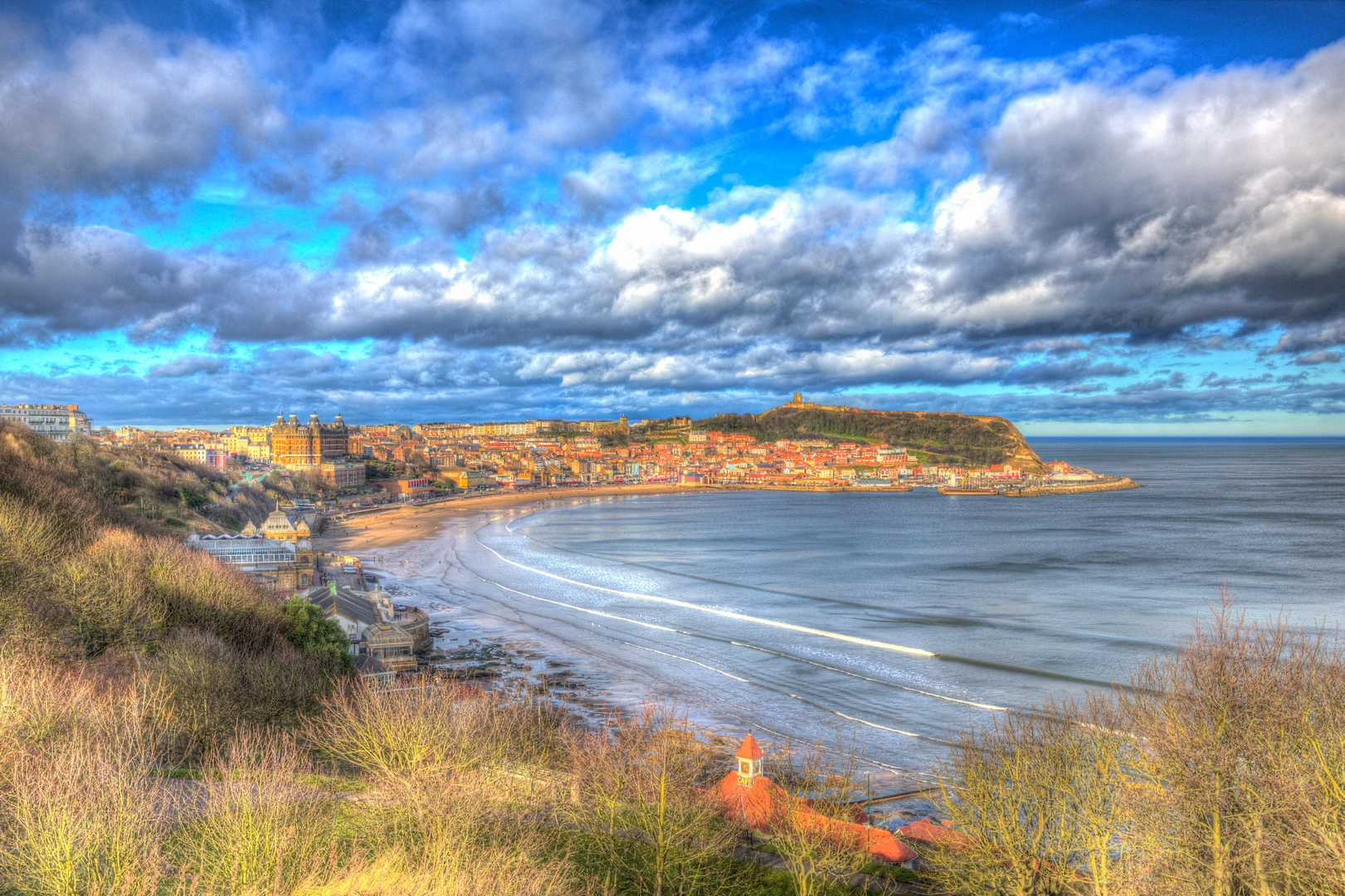 An image depicting the trail Scarborough Loop from Peasholm and its surrounding area.