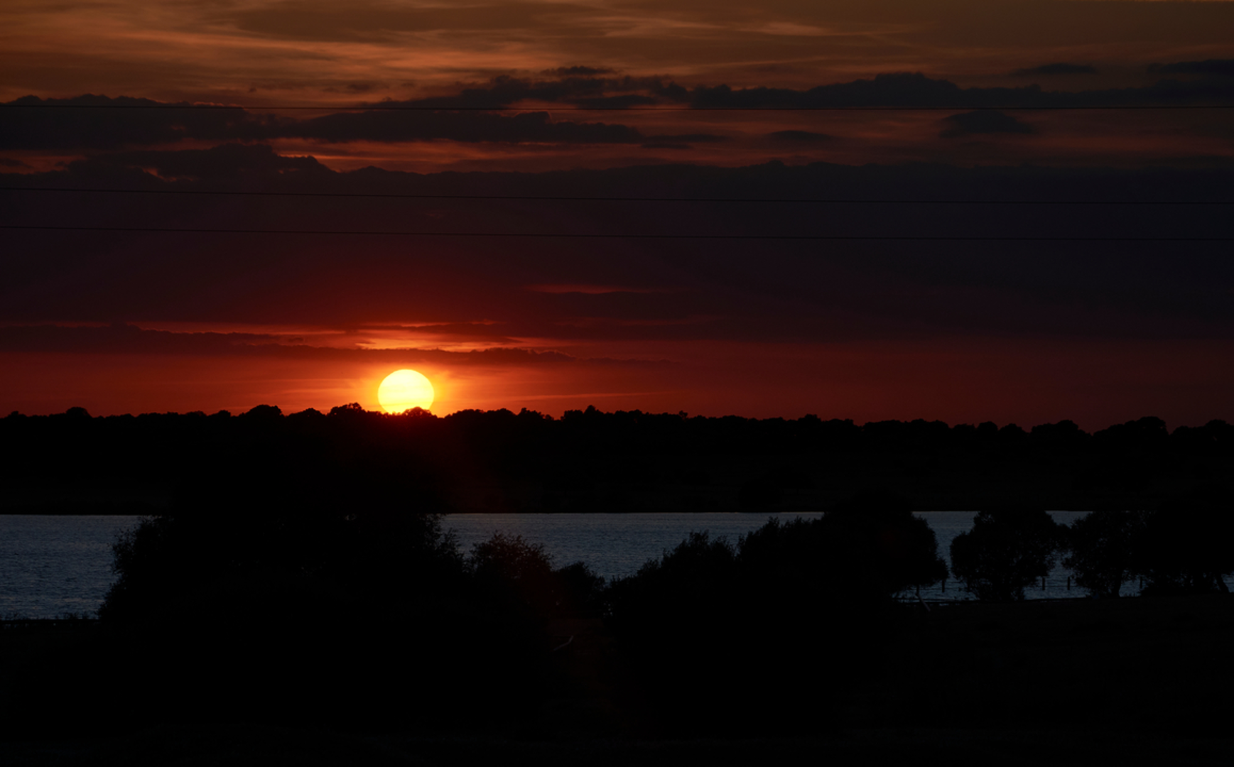 An image depicting the trail Laguna El Jaral from Mazagón and its surrounding area.