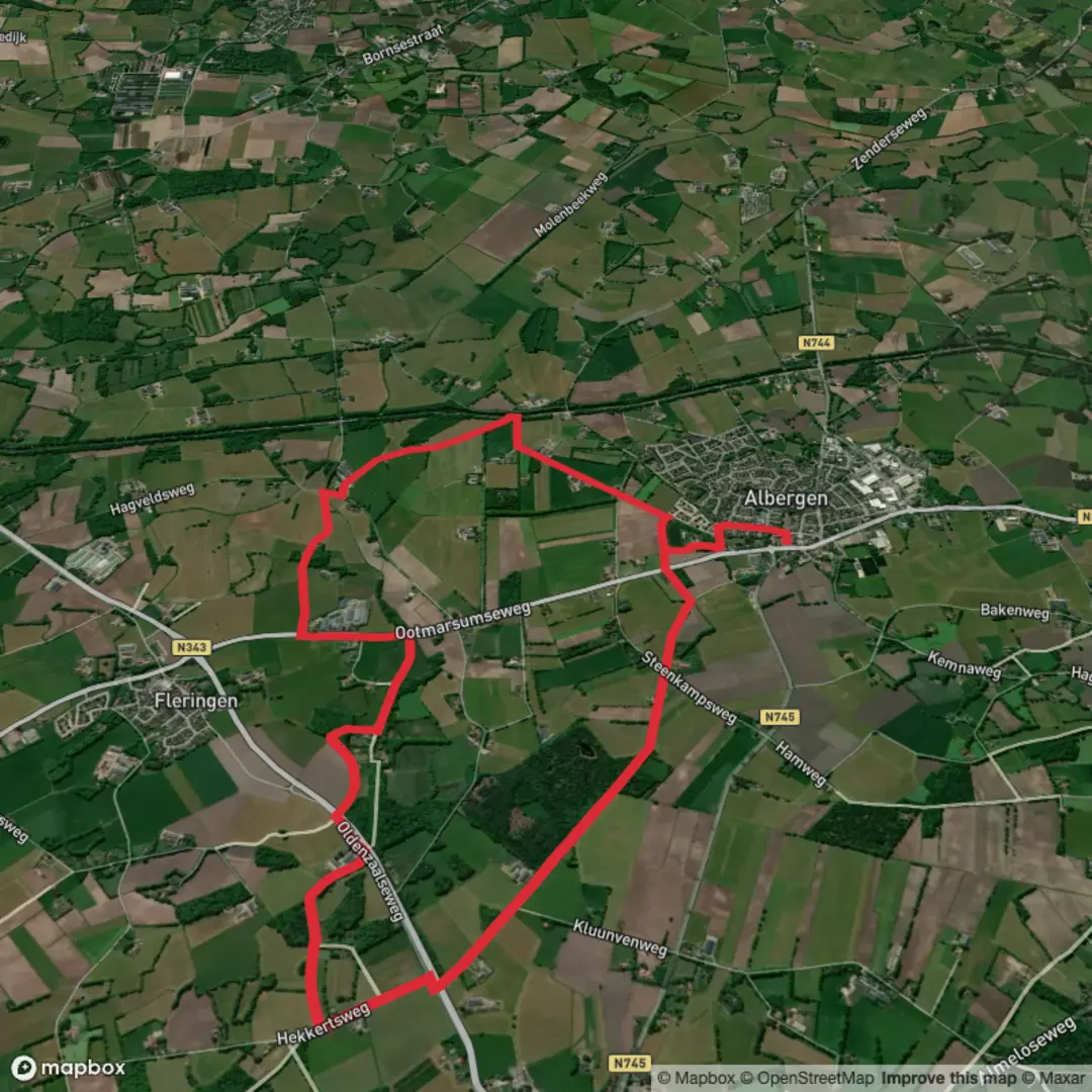 An image depicting the trail Monnikenbraak and Heerenbrinck Loop and its surrounding area.