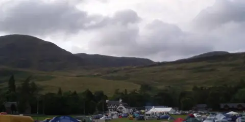 An image depicting the trail Glen Clova Path - Minister's Path and its surrounding area.