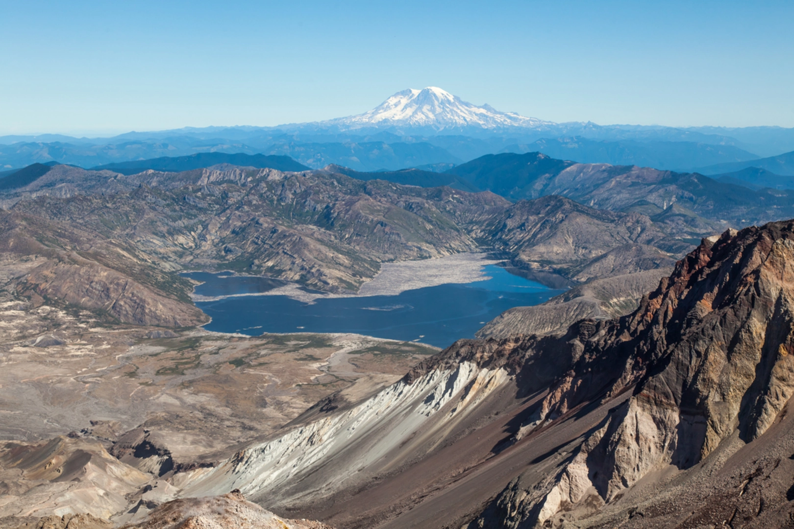An image depicting the trail Independence Ridge Trail and its surrounding area.