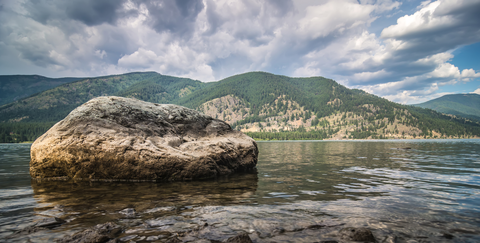 An image depicting the trail Wanless Lake Trail and its surrounding area.