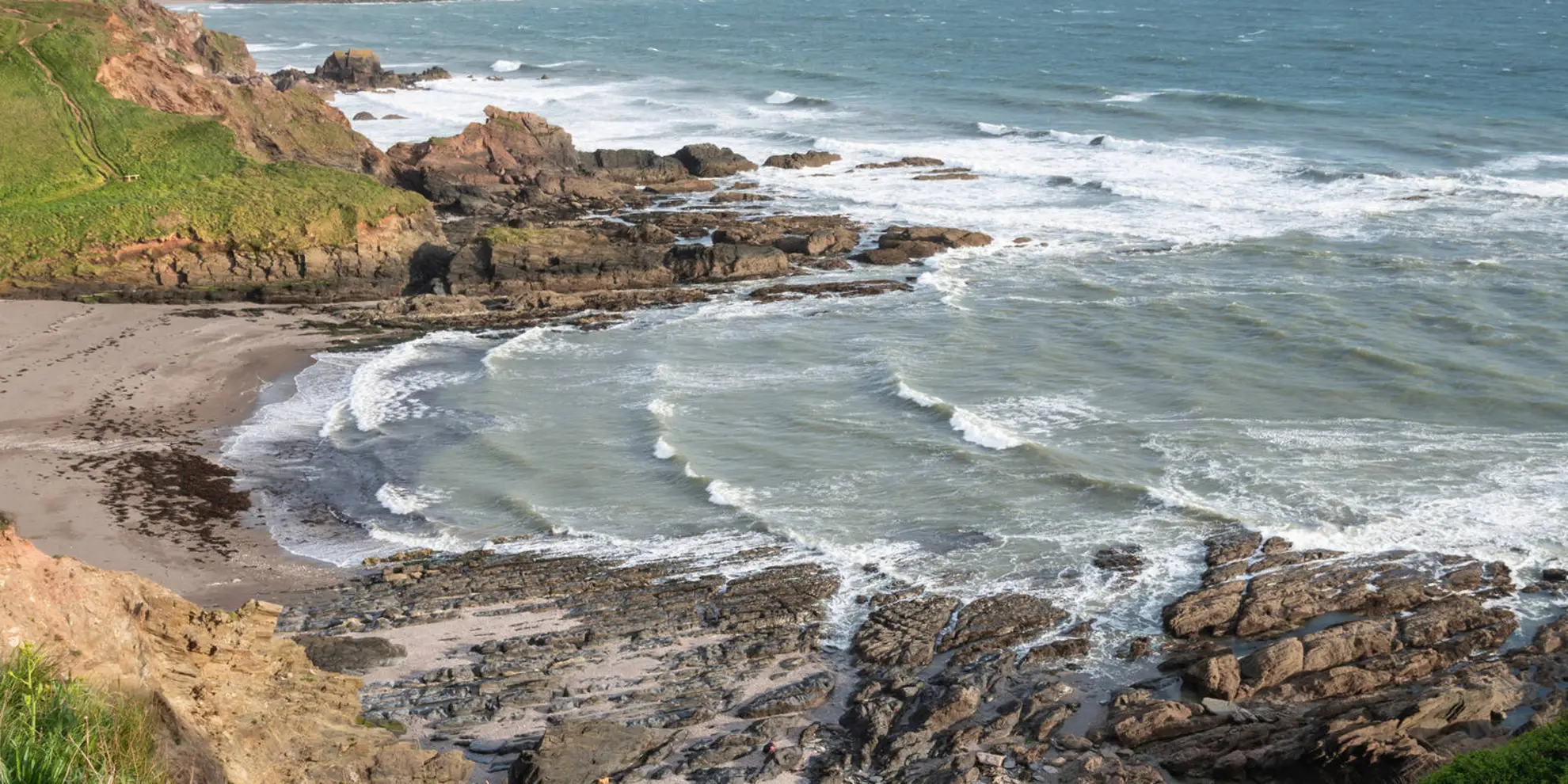 An image depicting the trail Ayrmer Cove Walk and its surrounding area.
