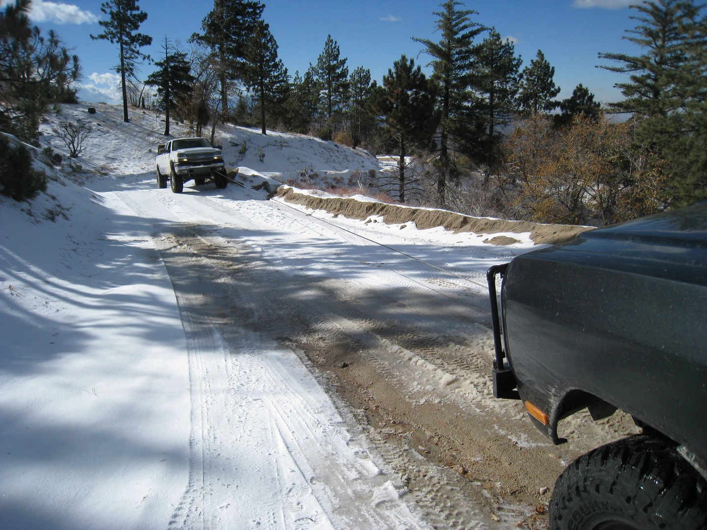 An image depicting the trail Crab Flats Road and its surrounding area.