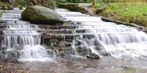 An image depicting the trail Newstead Abbey from Linby and its surrounding area.