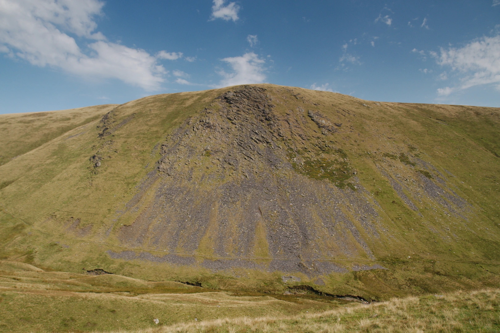 An image depicting the trail Bannerdale Crags and Souther Fell Loop and its surrounding area.