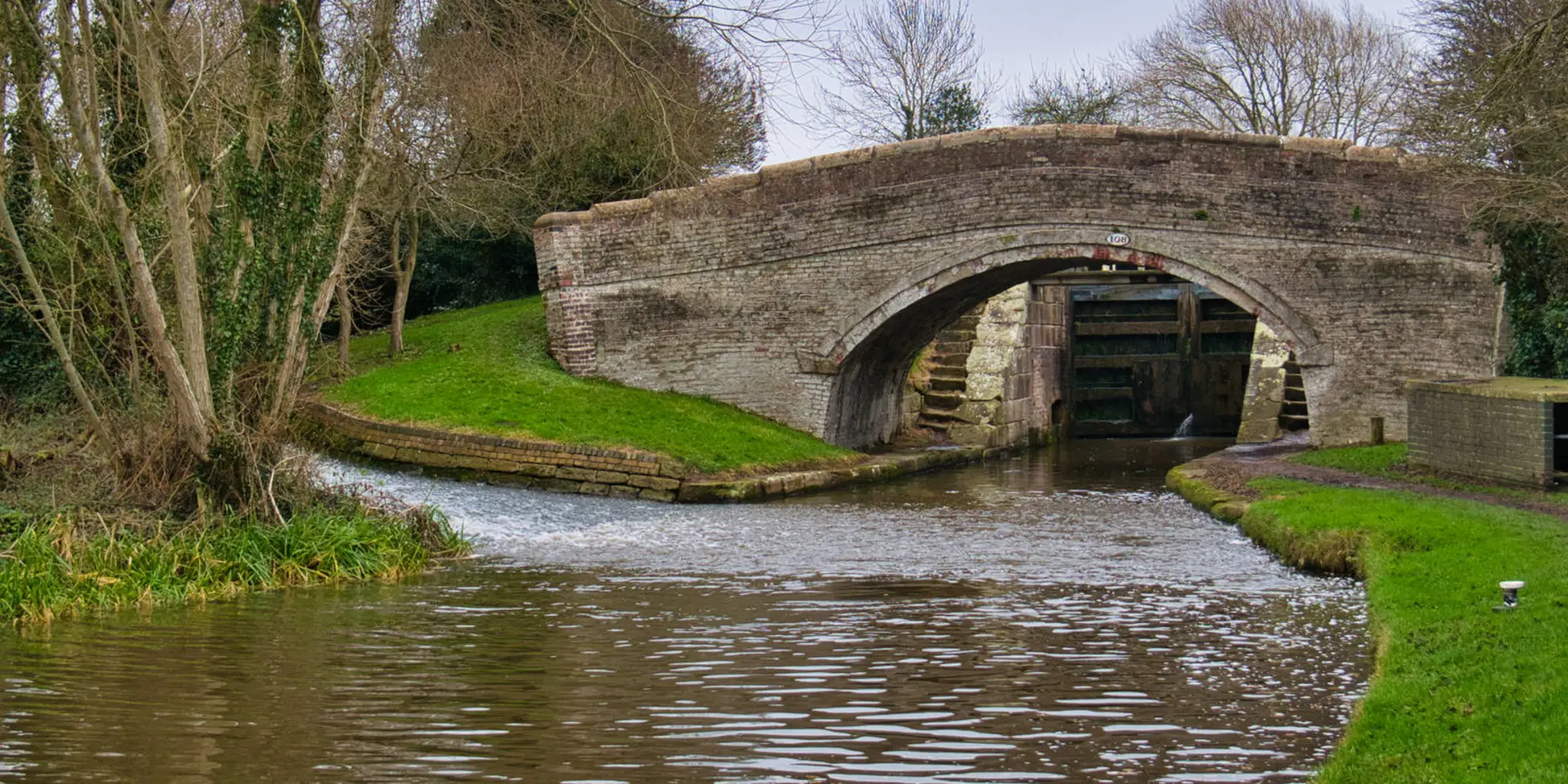 An image depicting the trail Beeston Castle - Sandstone Trail and Shropshire Union Canal and its surrounding area.