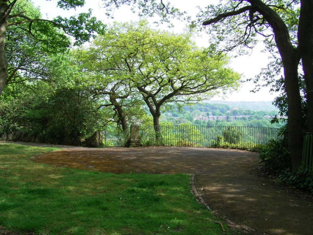 Beaumont Park and Dean Wood Loop