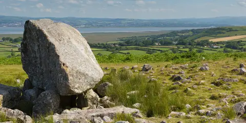 An image depicting the trail Cefn Bryn and Three Cliffs Bay from Penmaen and its surrounding area.